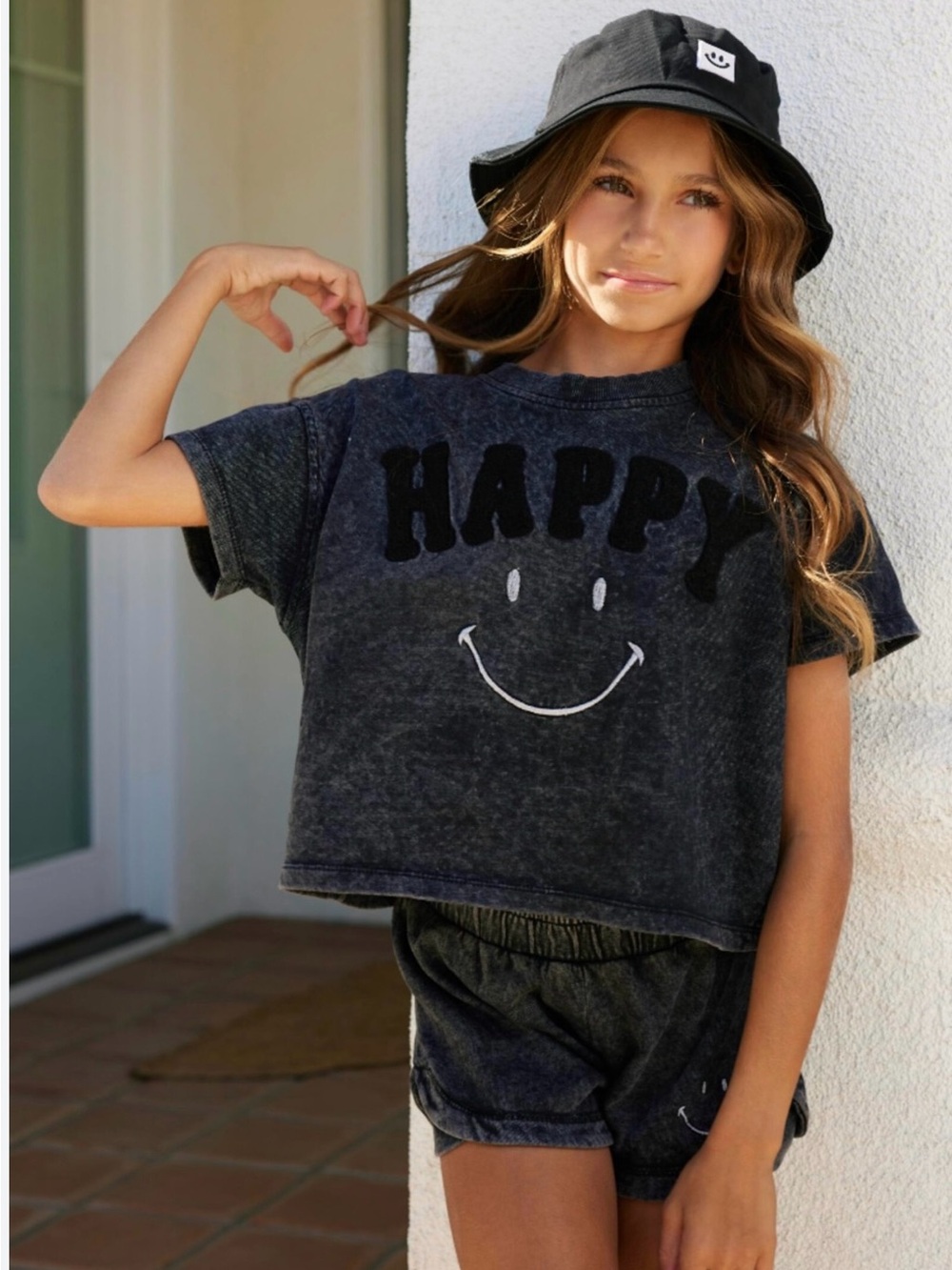Vintage Havana Dark Wash Gray Happy Short Sleeve T-Shirt Kids M 8/10 Retro Y2K